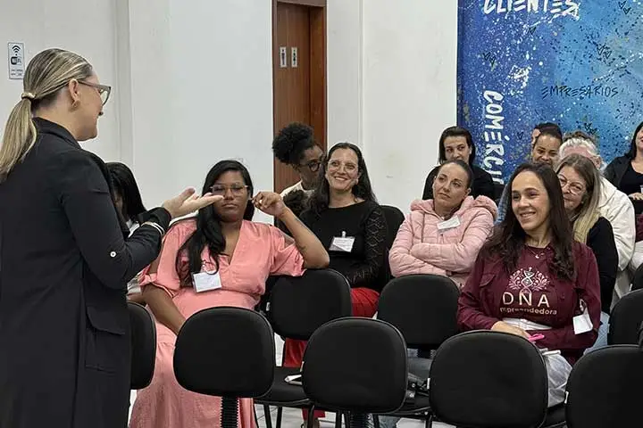 foto-horizontal-slide-comunidade-dna-das-empreendedoras-andreia-rosa-startup-cdl-otm
